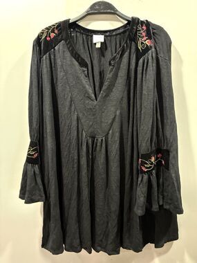 Cupio Curvy Black Embroidered Floral Velvet Trim Tunic Dress Bell Sleeve Boho 2X